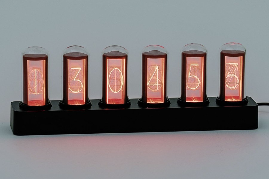 Tafelklok Nixie-stijl 1319